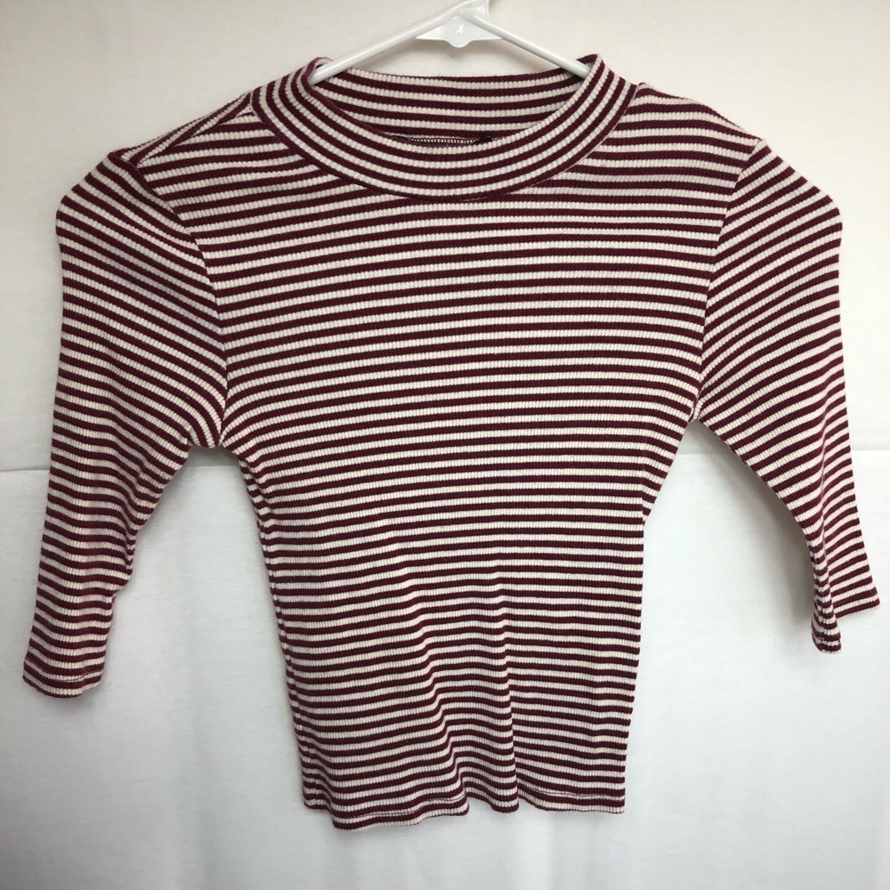 S cropped turtle neck shirt